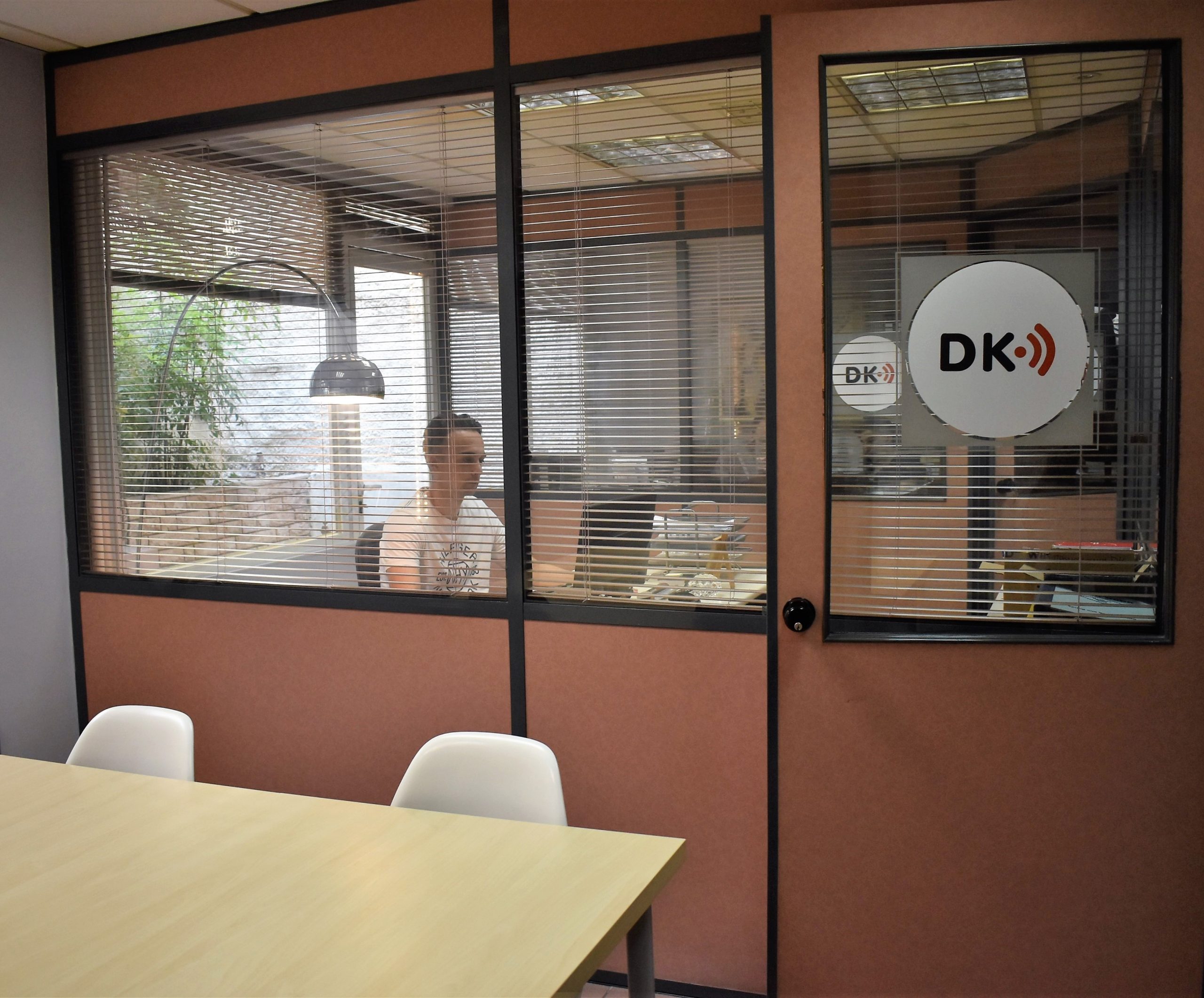 Σχετικά με Εμάς – DK Telecom